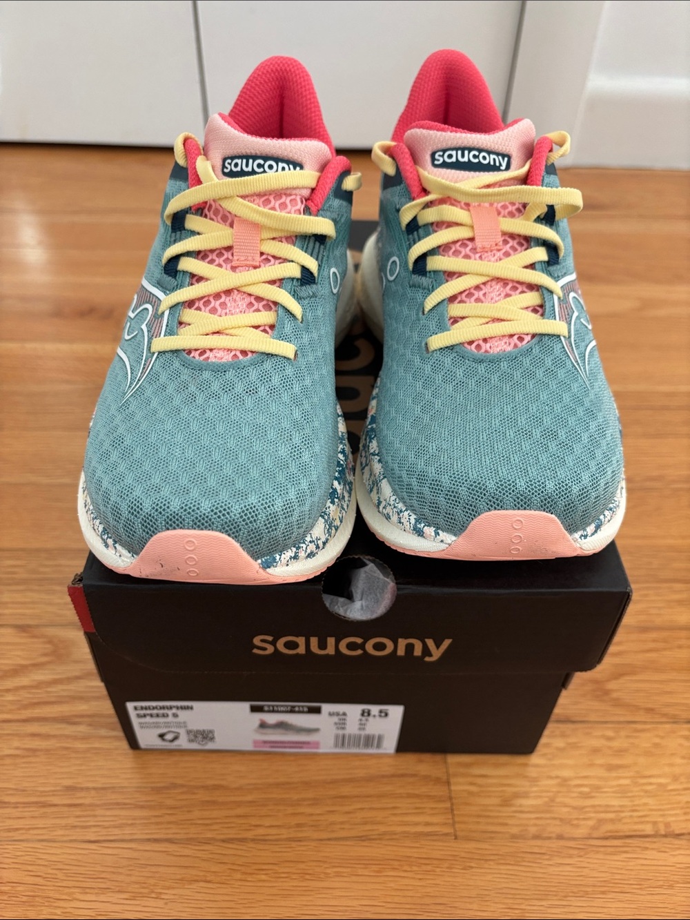 Saucony Women's Wasabi/Antique endorphin speed 5 Running Shoes